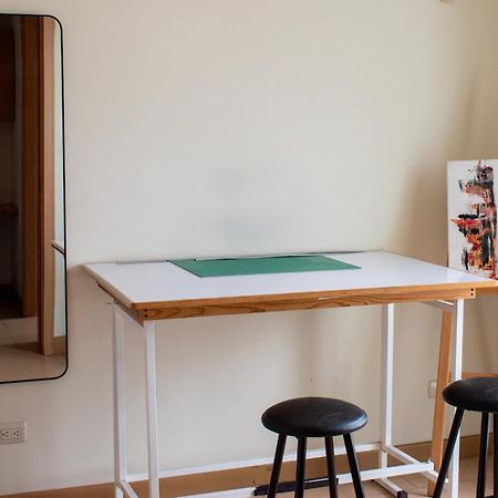 2 Rooms, 1 King Size Bed, 64" Smart Hdtv Guatemala City Eksteriør bilde