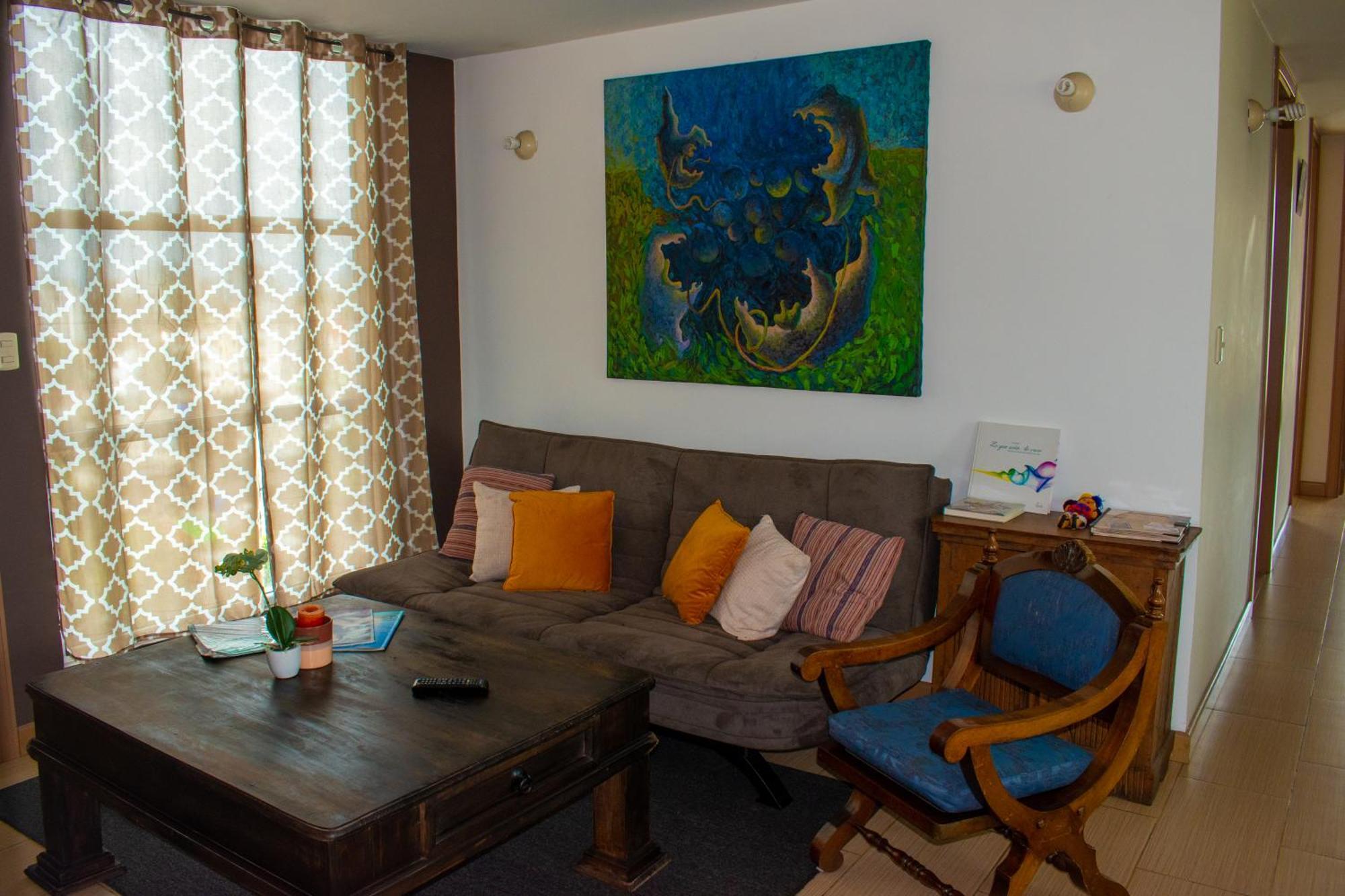 2 Rooms, 1 King Size Bed, 64" Smart Hdtv Guatemala City Eksteriør bilde
